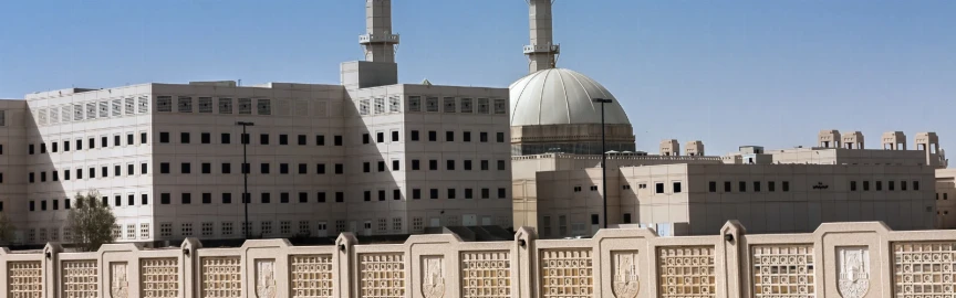 فعاليات ثقافية محلية تنعش شارع أم القرى