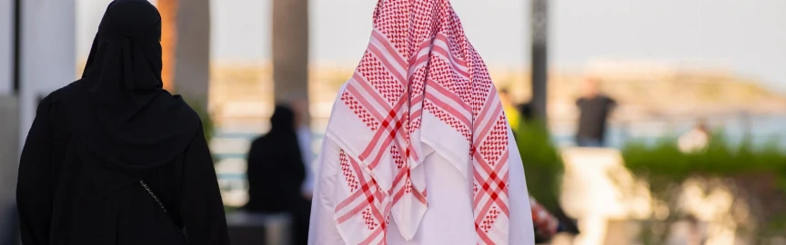نزهات روحية عبر الأزقة التاريخية للمدينة المقدسة